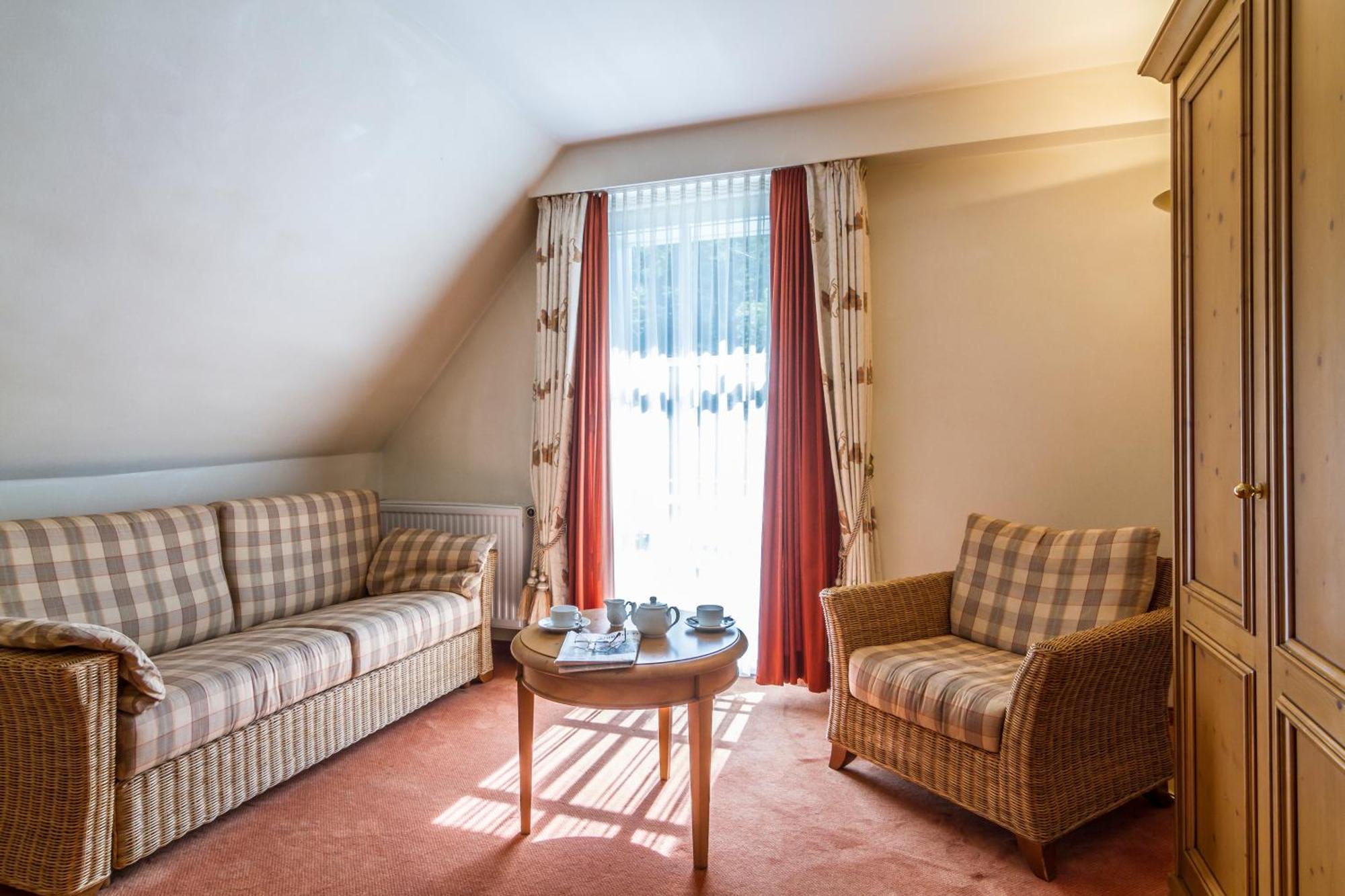 Waldhotel Bad Sulzburg Exteriör bild
