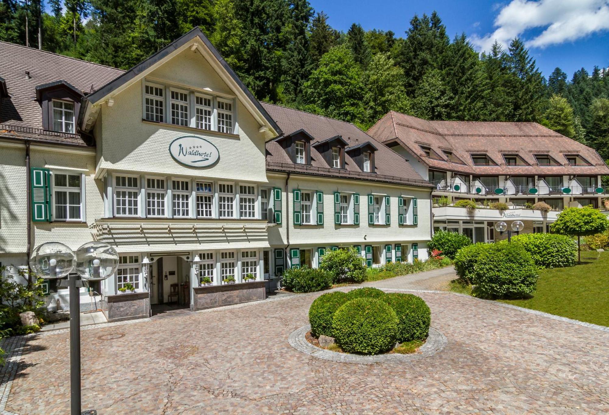 Waldhotel Bad Sulzburg Exteriör bild